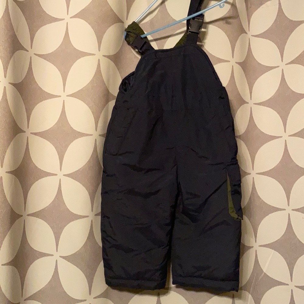 Boy size 2 snow pants never worn dark navy blue
